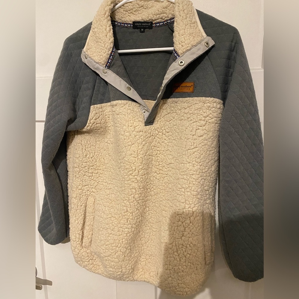 SIMPLY SOUTHERN PULLOVER